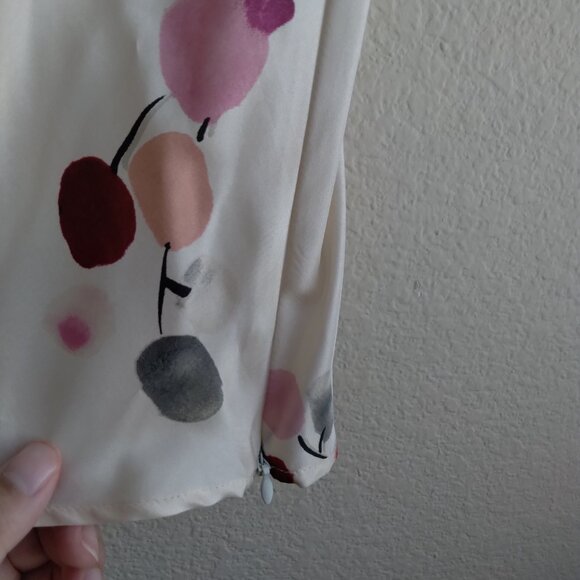 Tintoretto Cream 100% Silk Top with Leaf Print and Flutter Sleeves - Picture 3 of 8